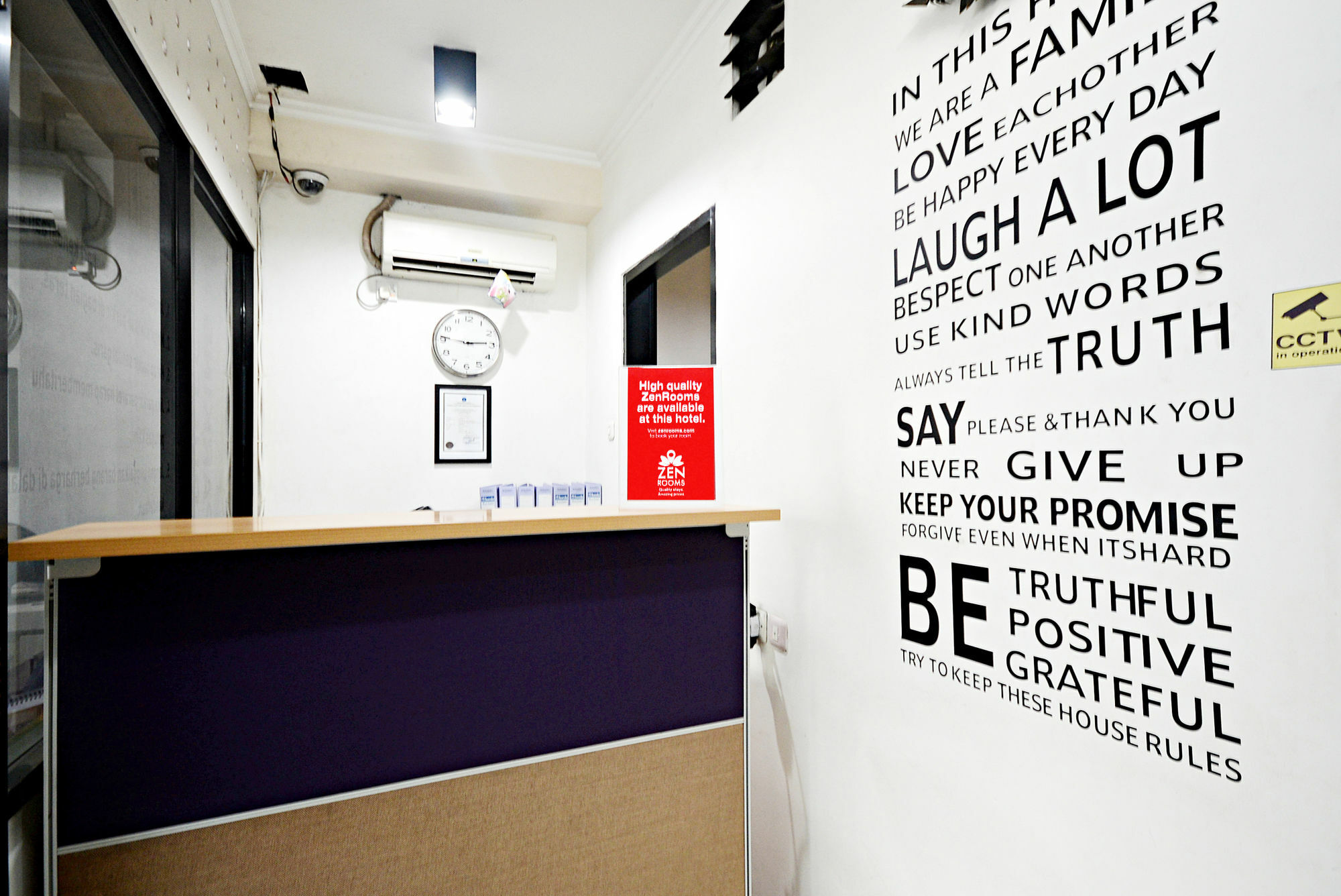 Zen Rooms Cideng Barat Джакарта Екстер'єр фото